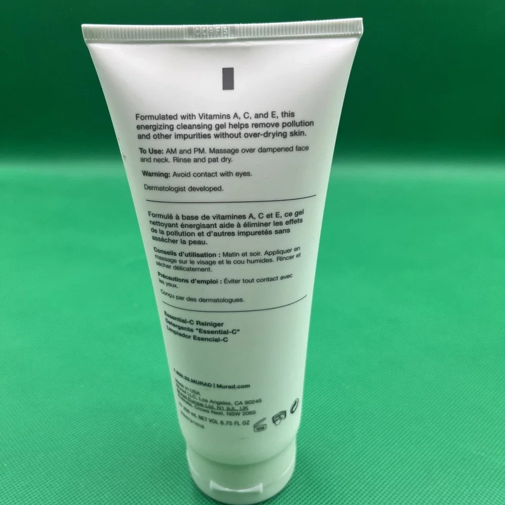 Murad Environmental Shield‎ Essential-C Facial Cleanser 6.75oz/200mL sealed tube